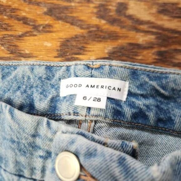 NWT Good American Good Classic jeans Indigo 046 wash distressed sz 6/28 - Picture 3 of 7